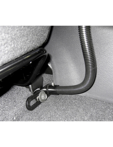 RAM® PodT I Vehicle Mount with 18" Aluminum Rod and Diamond Plate