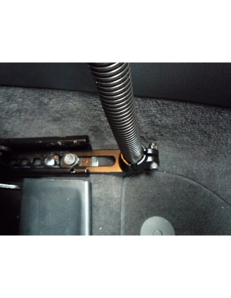 RAM® PodT I Vehicle Mount with 18" Aluminum Rod and Diamond Plate