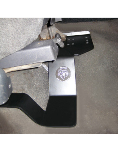 RAM® No-DrillT Laptop Mount for '95-01 Chevy S-10 blazer + More