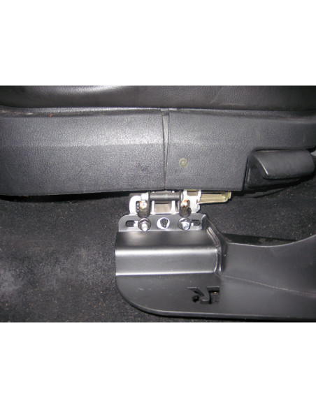 RAM® No-DrillT Vehicle Base for '98-07 Volkswagen Beetle