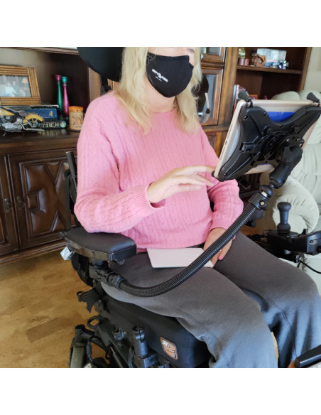 RAM® Universal Wheelchair Track Base with Quick Release & Swivel Feature