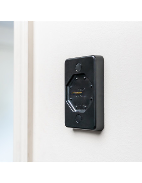 GDS® Uni-ConnT Powered Wall Dock with PoE