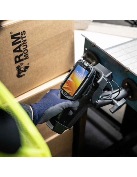 RAM® Tough-MagT Heavy Duty Magnetic Mount with Diamond Plate - Medium