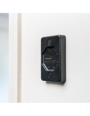 GDS® Uni-ConnT Powered Wall Dock with PoE